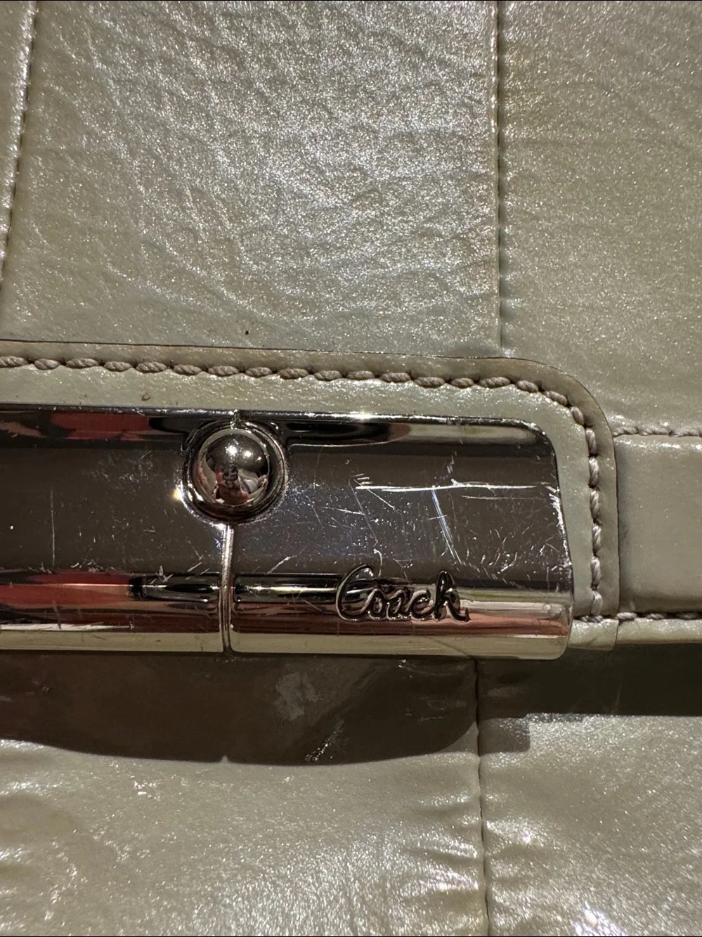 Patent Kristin crossbody purse adorable